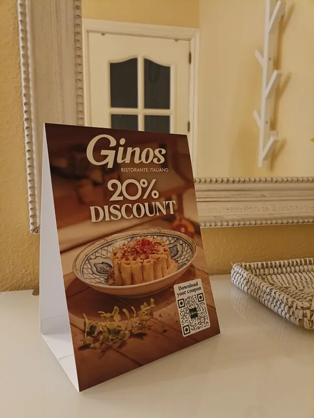 Tarjeta con cupón de descuento de Gino's Ristorante Italiano